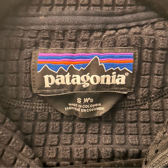 Patagonia Women's R1 Air Zip-Neck Size S - Picture 4 of 4